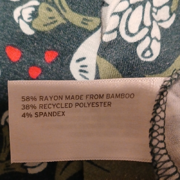 Duluth Trading Co Green Floral Long Sleeve Top - Picture 4 of 6